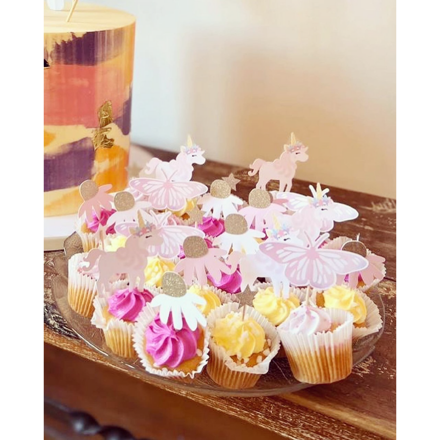 Daisy Cupcake toppers - 12pk